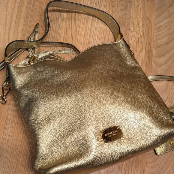 Michael Kors Gold Leather Shoulder Bag & Card Holder 😍 Shimmery 😍 - Picture 2 of 16